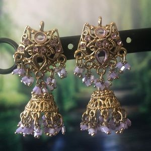 Small lavender dangling earrings (Indian)